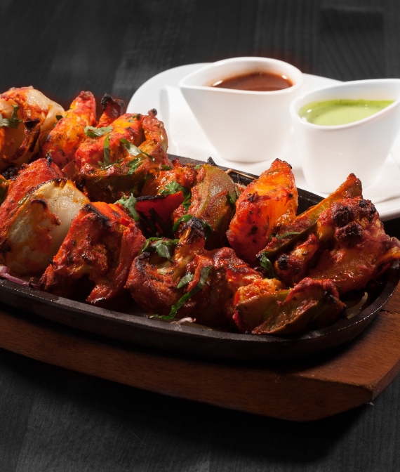 Authentisches indisches Tandoori Gericht im India4U Restaurant Bern