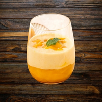 Hausgemachtes Gulabo-Dessert mit Rosengeschmack, Milch und zartem Aroma – serviert bei India4U Bern